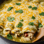 Grüne Chile Hähnchen Skillet Enchiladas