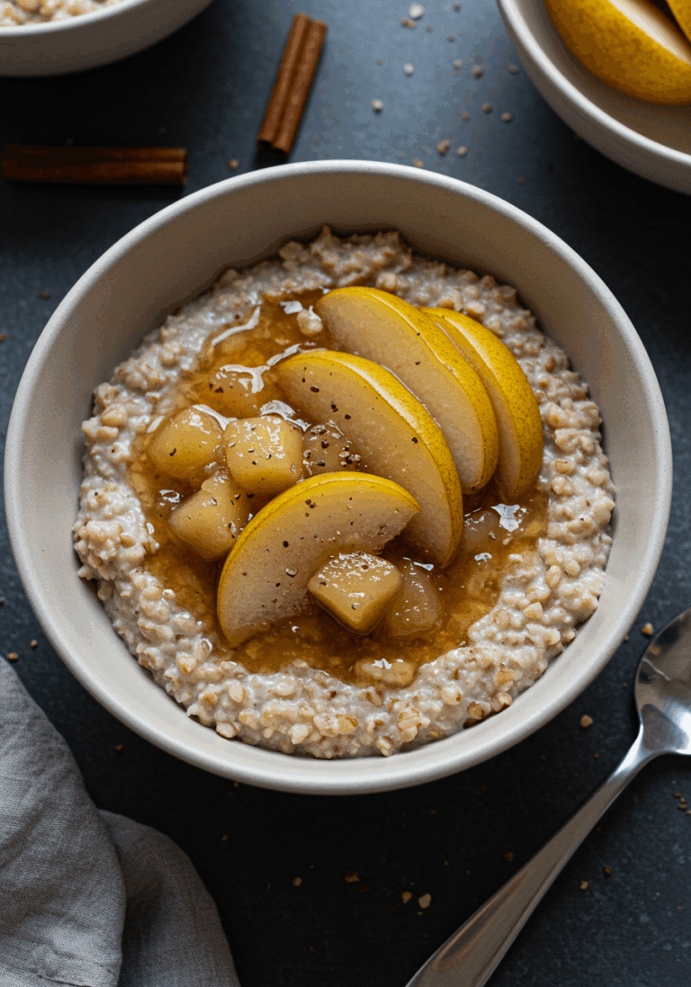 Buchweizen-Porridge mit Birnenkompott
