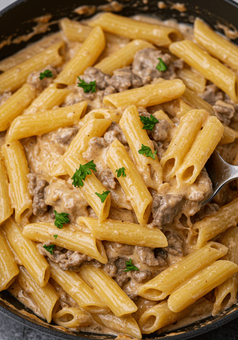 Cremiges Parmesan Rindfleisch mit Rigatoni Pasta