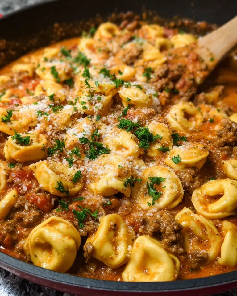 Cremige Tortellini-Pfanne mit würzigem Hack