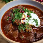 Omas Gulasch Rezept: 1 Stunde köcheln, umwerfend!